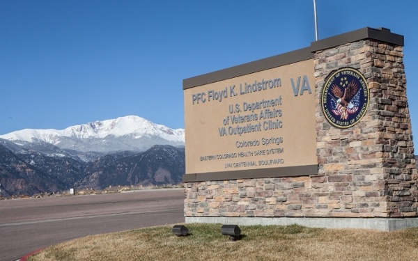 veterans-administration-clinic-sign-colorado-springs